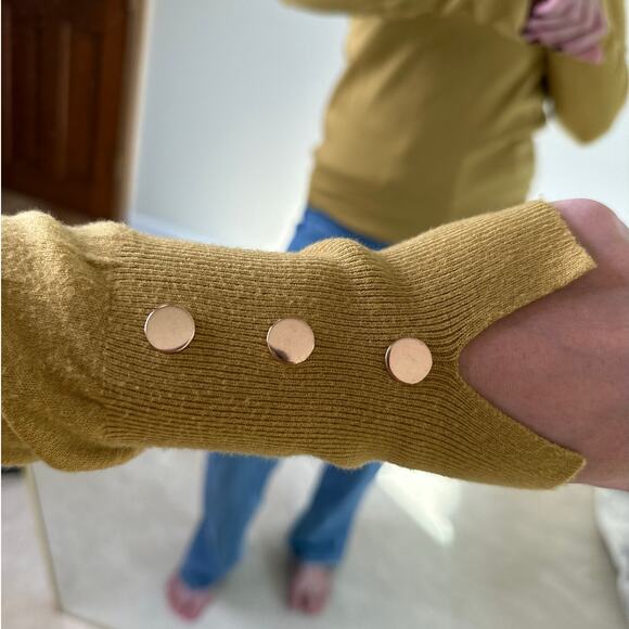 Philosophy: Golden Yellow Lightweight Sweater - Picture 3 of 8